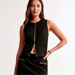Abercrombie & Fitch Black Sleeveless Zip-Front Vest